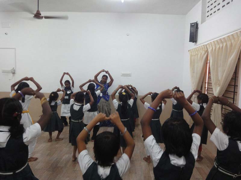 dance4